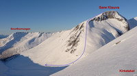 Pekné JV rebro spadajúce zo Sore Klauva (prevýšenie zjazdu z vrcholu do dolinky pod JV rebrom: 550 m, fotené v januári počas výstupu na Kirketaket)
