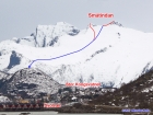 Ďalší deň počasie opäť neisté aprílové, preto si znova vyberáme jeden z ľahšie dostupných vrcholov - populárny kopec Smatindan nad mestom Kabelvag