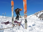 Tréning záchrany z trhliny s pomocou lyží (fotil Jaro Michalko)