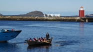 Na návštevu Alesundu dopádlovala aj flotila malých Vikingov