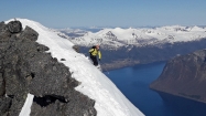 Lyžovačka z vrcholu Skjervanu patrí k tým najspektakulárnejším v celom Romsdale (fotila Sonka)