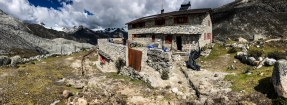 Chata Peru je postavená na krásnom mieste v zadnej časti doliny Llanganuco vo výške 4675 metrov (fotil Robo)