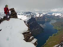 Na vrchole Slogen v snáď najkrajšej oblasti Nórska - v Sunnmore