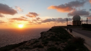 Západ slnka si vychutnávame z najvyššieho bodu Malty, ktorým sú útesy Dingli cliffs (cca 250 metrov nad morom)