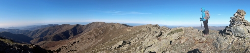 Na najvyššom bode Sardínie (1833 m) sa v neutíchajúcom vetre cítime ako na hrebeni medzi Chopkom a Ďumbierom