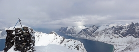 Výhľady zo severného vrcholu na Ersfjorden