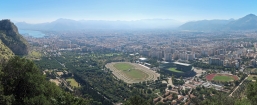 Výhľad z vrcholu Lo Schiavo smerom na centrum Palerma
