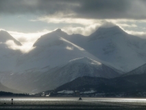 Hra svetla a tieňa v Tresfjorden