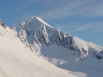 Kirketaket - najpopulárnejší skialpový cieľ v Romsdale