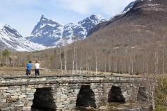 Most v ústí doliny Saetredalen