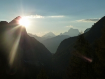 Východ slnka nad údolím Pettorina, Dolomity