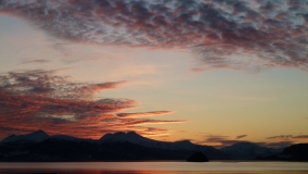 Západ slnka nad Romsdalsfjorden
