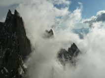 Hmly na Aiguilles de Chamonix, Západné Alpy